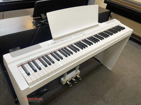 Đàn Piano Điện Yamaha P125 WH