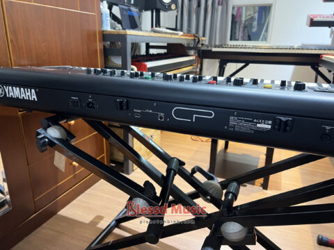 Đàn Piano Yamaha CP 88