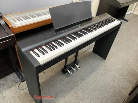 Đàn Piano điện Yamaha P125 B