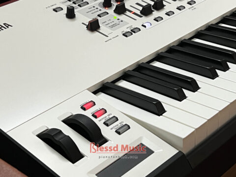 Đàn Yamaha Montage 8 WH