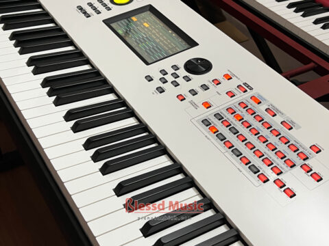 Đàn Yamaha Montage 8 WH