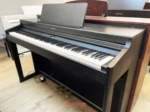 Đàn Piano điện Roland RP 701 DR