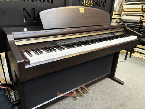 Đàn Piano Điện Yamaha CLP 950R