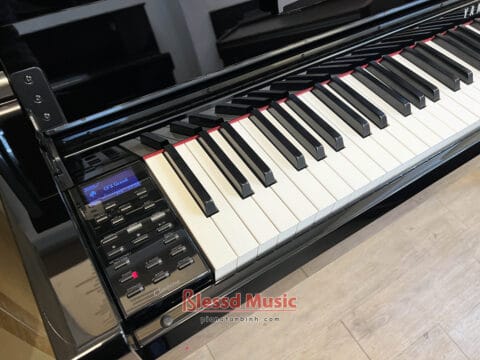 Đàn Piano Điện Yamaha CLP 585 PE