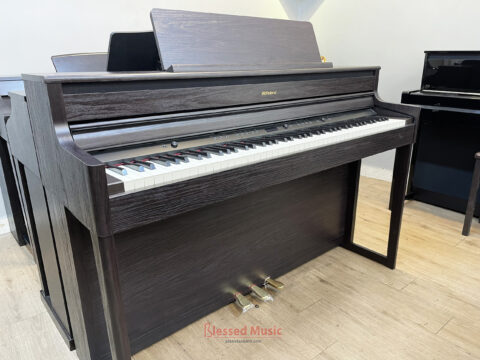 Đàn Piano điện Roland HP 704 DR