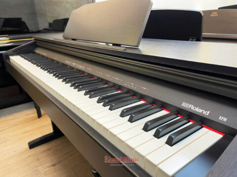Đàn Piano điện Roland RP 30