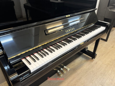 Đàn Piano cơ Yamaha U1A