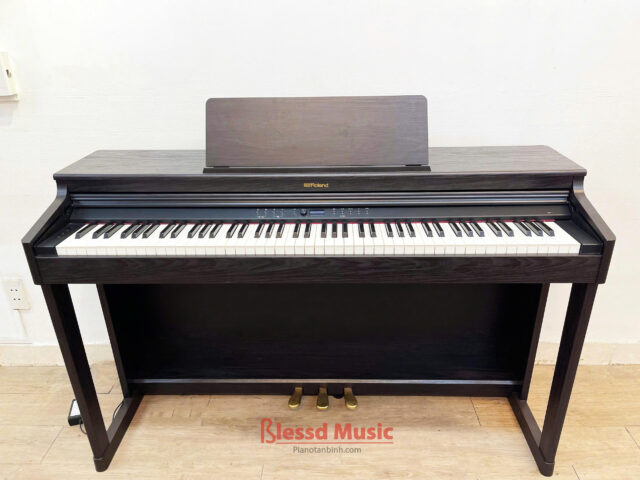 Đàn Piano điện Roland RP 701 DR