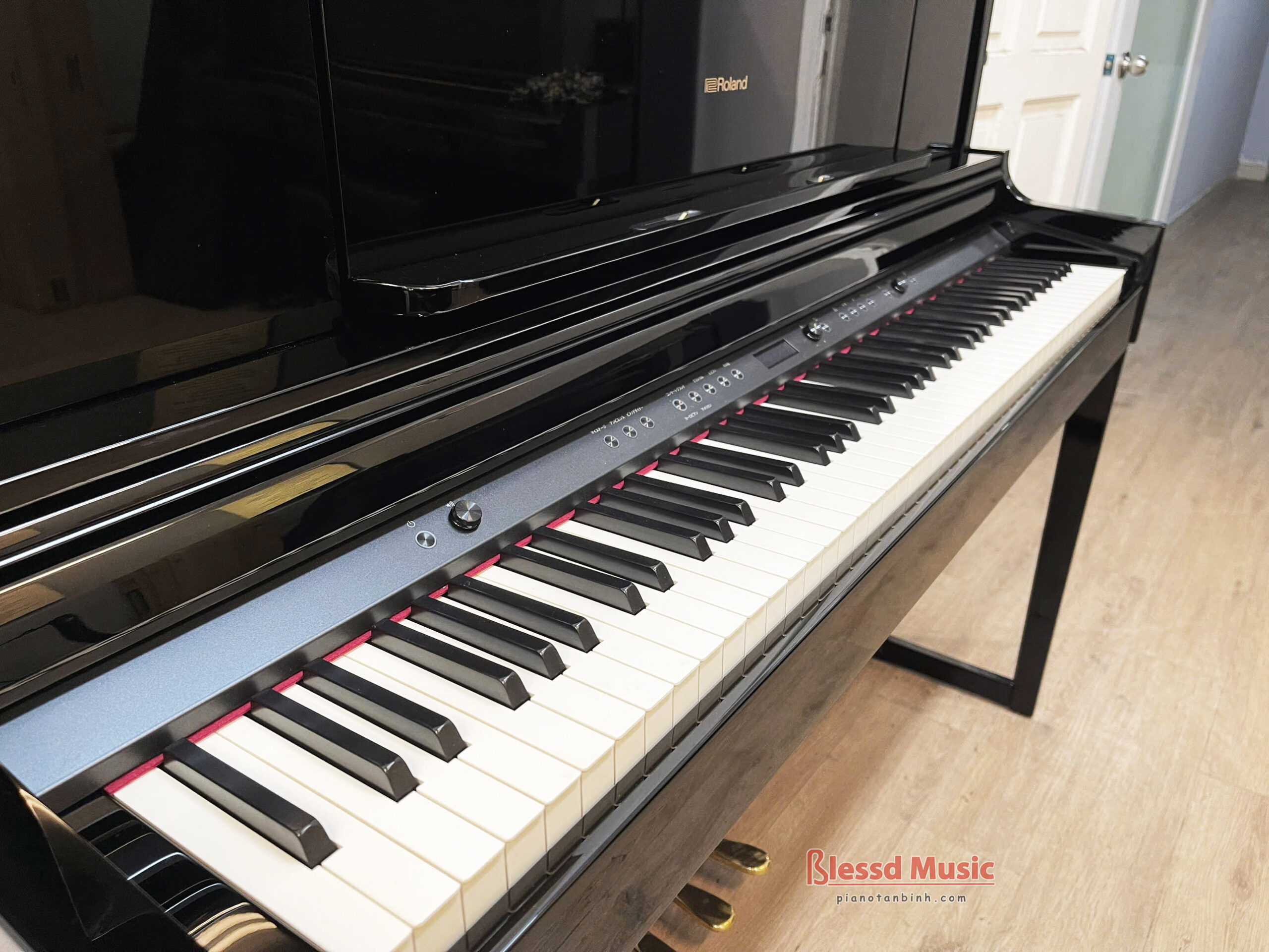Đàn Piano điện Roland LX 706 PE