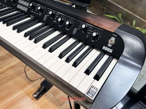 Đàn Korg SV1 73