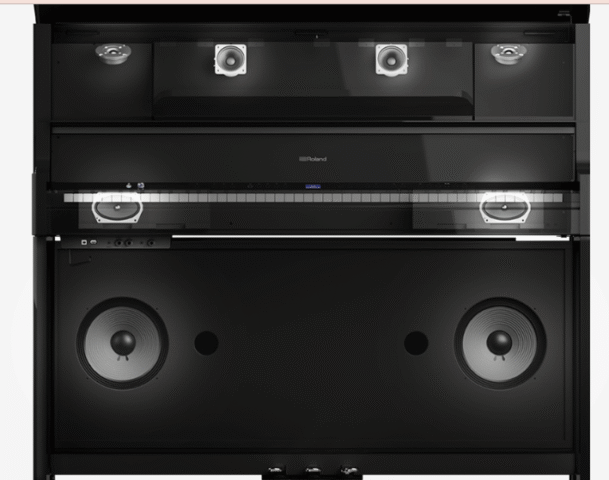 Hệ thống 8 loa trên Roland LX 708