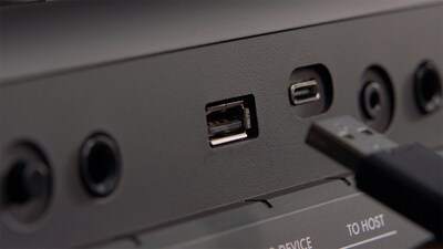 Các cổng kết nối trên E 483