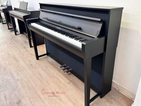 Đàn Piano Điện Yamaha CLP 785B